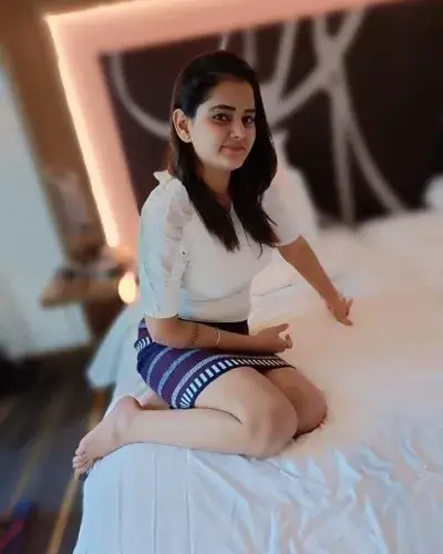 Escort Service In Lakhpat