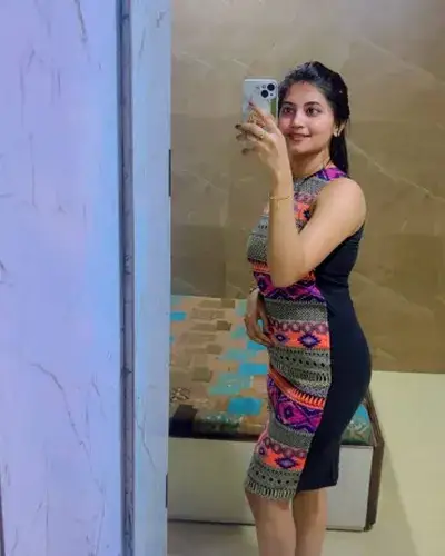 Escort Lakhpat